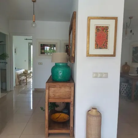 Neva * Cala'N Bosch (Menorca)