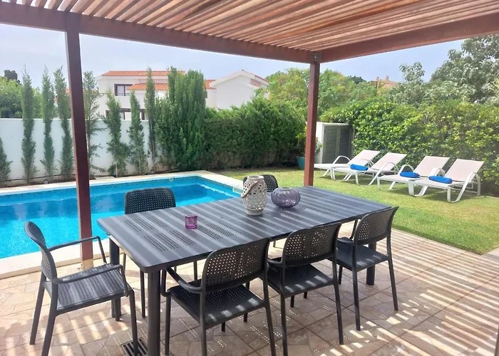 Neva 빌라 칼란 보쉬